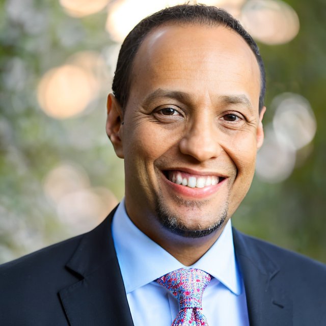 Naren Roy — Forwardscale Product Advisory